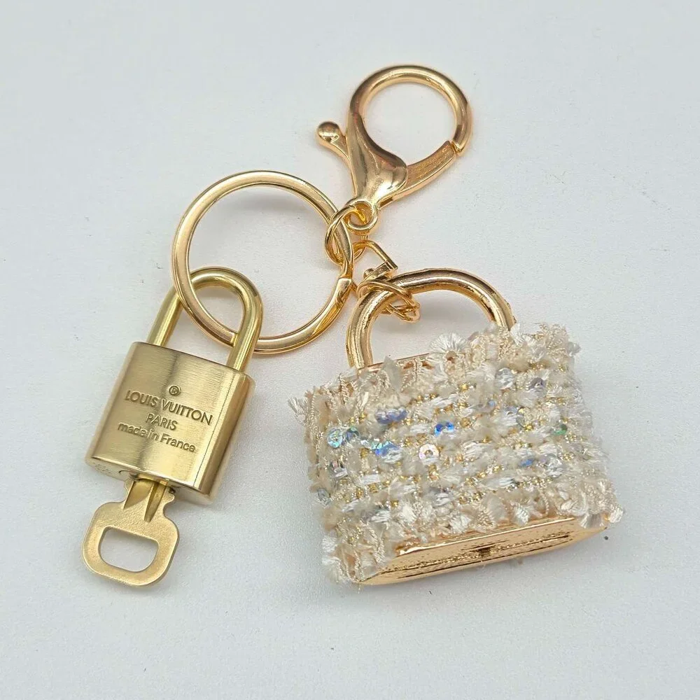Louis Vuitton Authentic Gold Lock 🔒 Unbranded Tweed Bag Keychain Charm for Bags - Picture 2 of 13